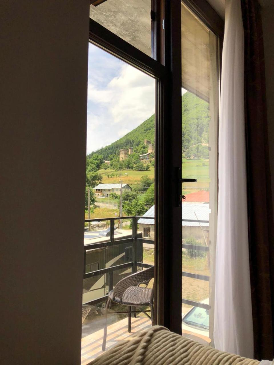 Hotel Ninama Mestia Esterno foto