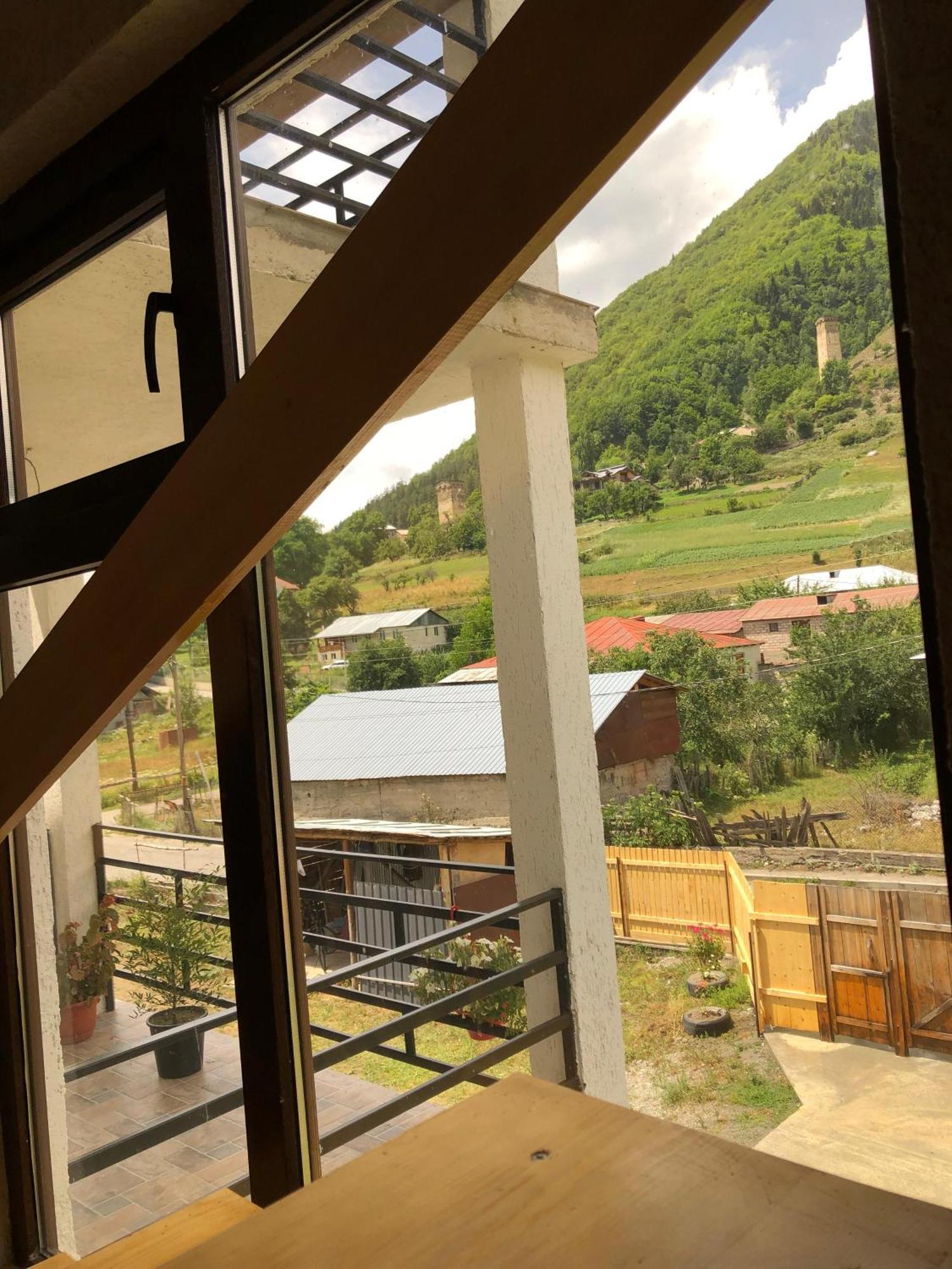 Hotel Ninama Mestia Esterno foto