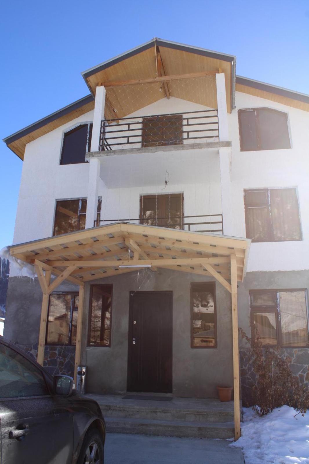 Hotel Ninama Mestia Esterno foto